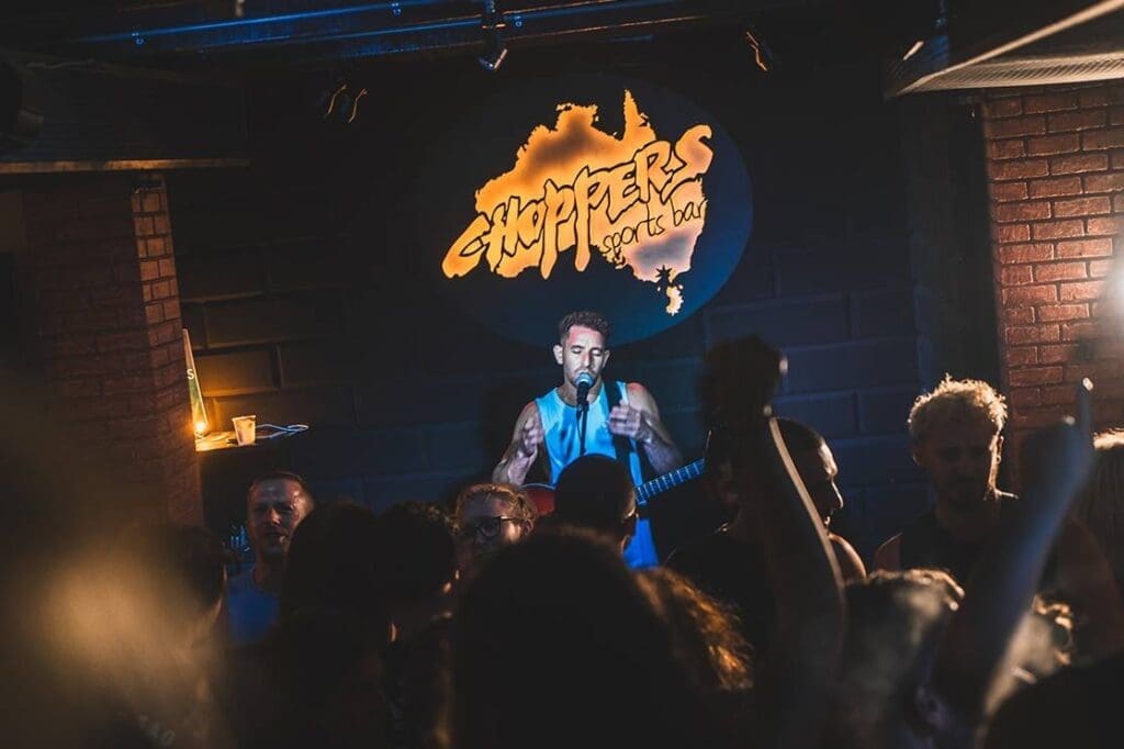 Live music at Choppers Sport Bar Koh Tao