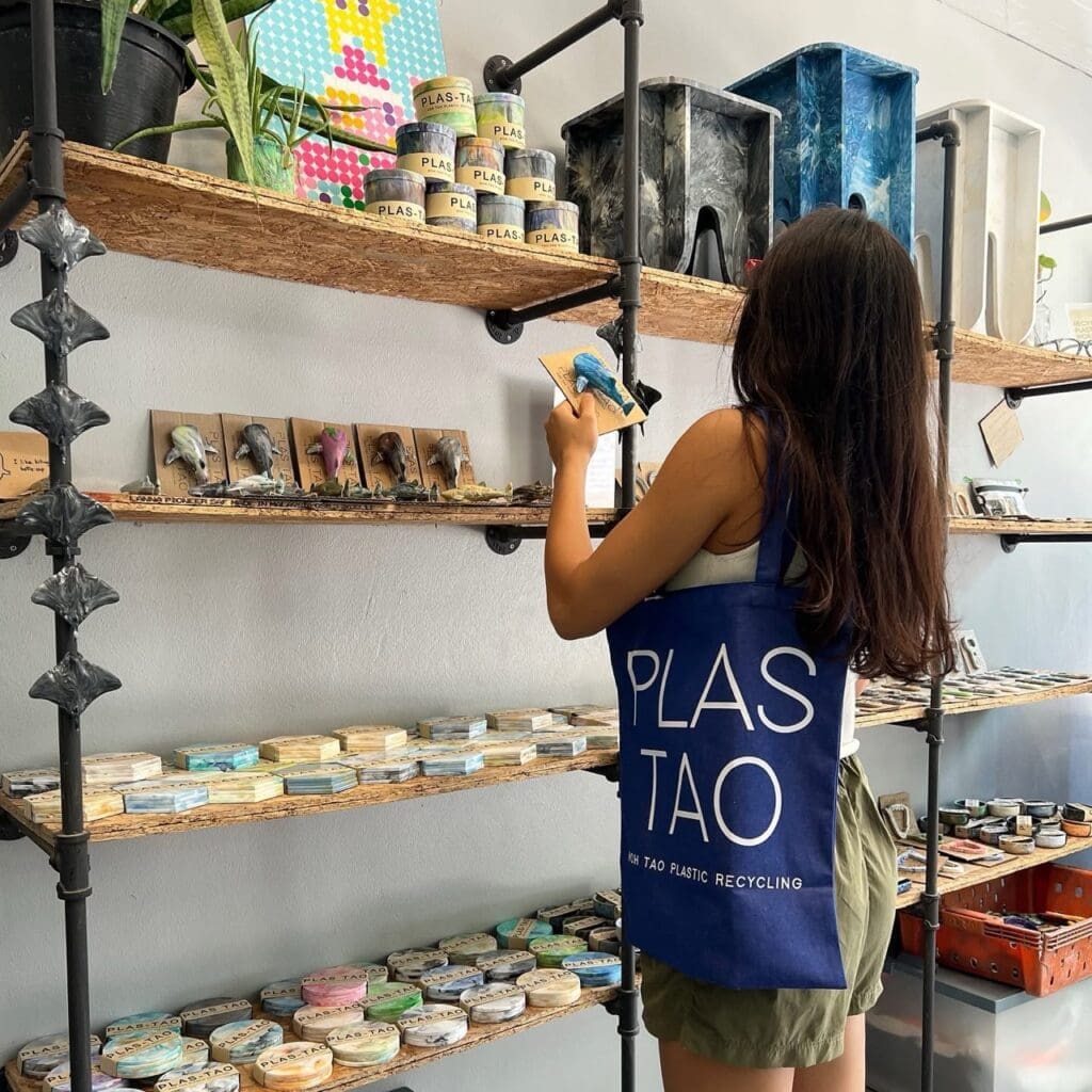 Plas Tao - Recycle Souvenir Shop