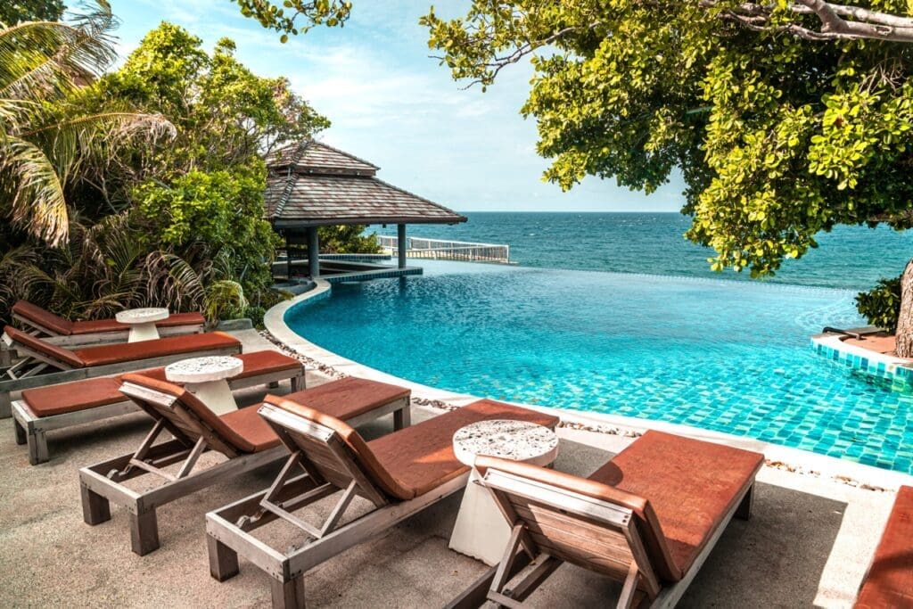 Saidaeng Resort Infinity Pool Koh Tao Tao, Thailand
