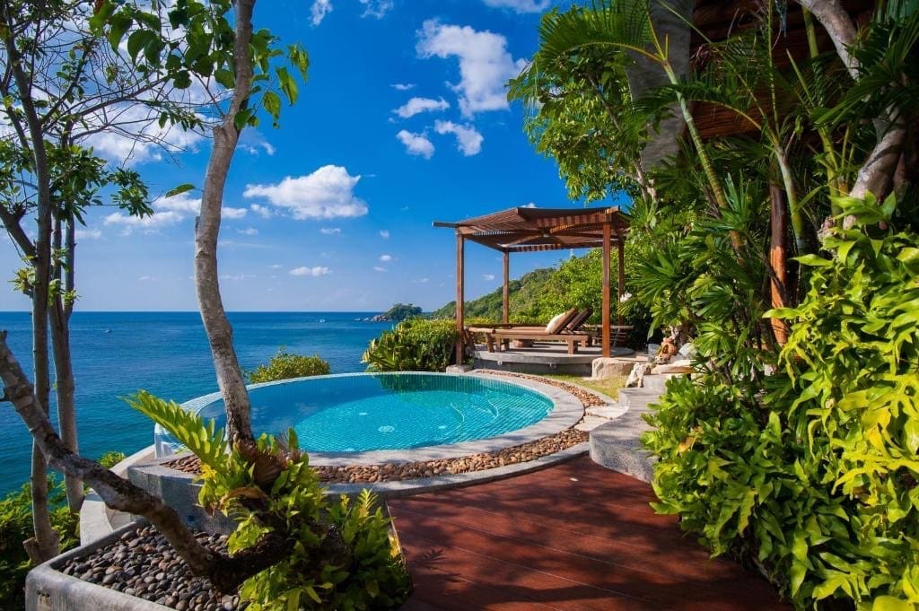 Many retreats offer amenities such as swimming pools, spa services